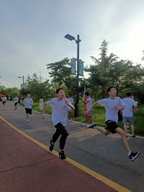 中考体育男子1000米